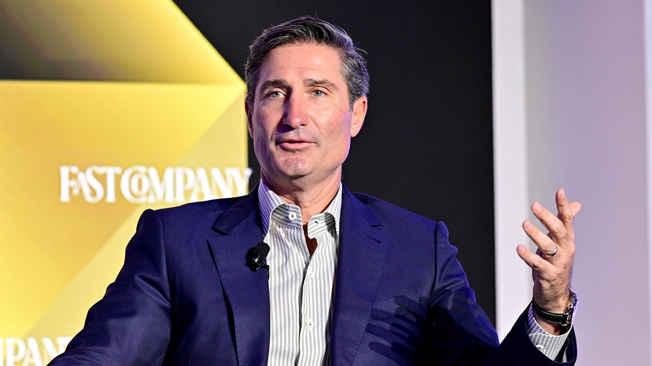 Starbucks lays off 200 corporate workers as part of Brian Niccol’s turnaround plan