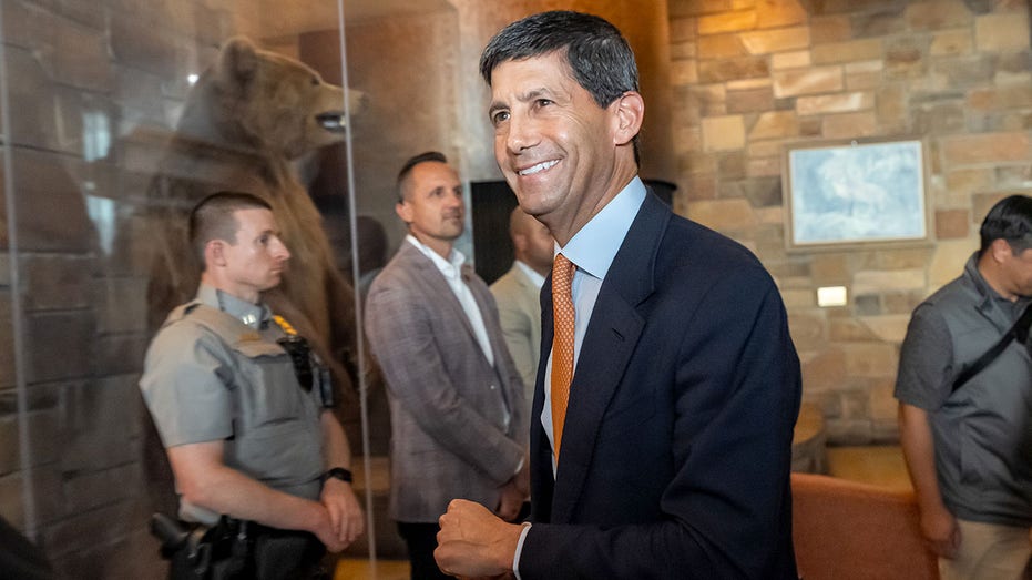Fed’s Warsh delivers first Jackson Hole keynote amid economic uncertainty