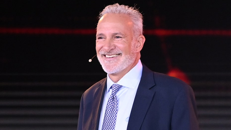 Peter Schiff predicts oil prices going higher, economic ‘downturn’