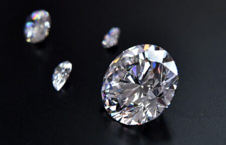 Lab-Grown Diamonds Vs. Mined: What’s The Difference?