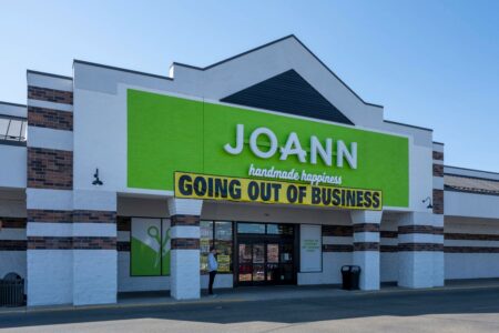 The Economy Shrinks In Q1 Because Of Tariffs And Consumer Worries