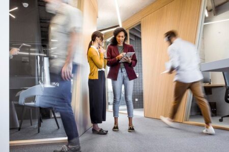 How To Cut Out The Distractions That Keep You From Succeeding