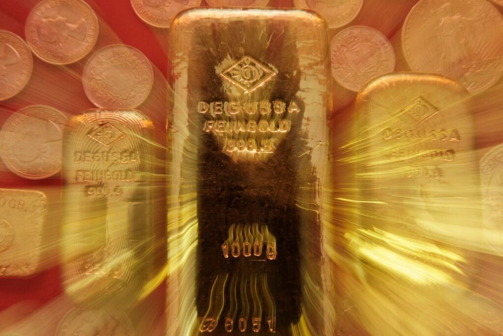 Why I’ll Continue To Invest In Gold, At Least For Another Year
