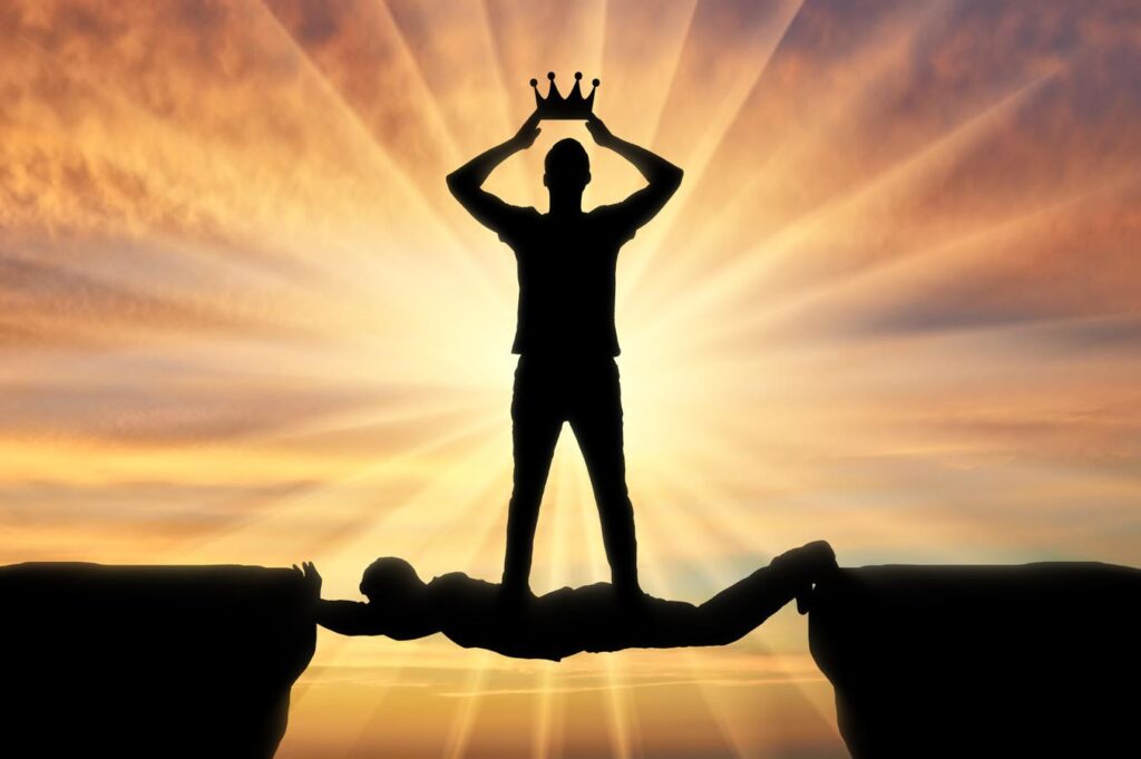 How To Handle Narcissism And Egos In The Workplace