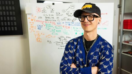 10 No-Fluff Rules To Build Your Personal Brand In 2025