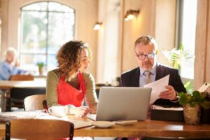 Why Financial Analysis And Payroll Compliance Are Critical In Business