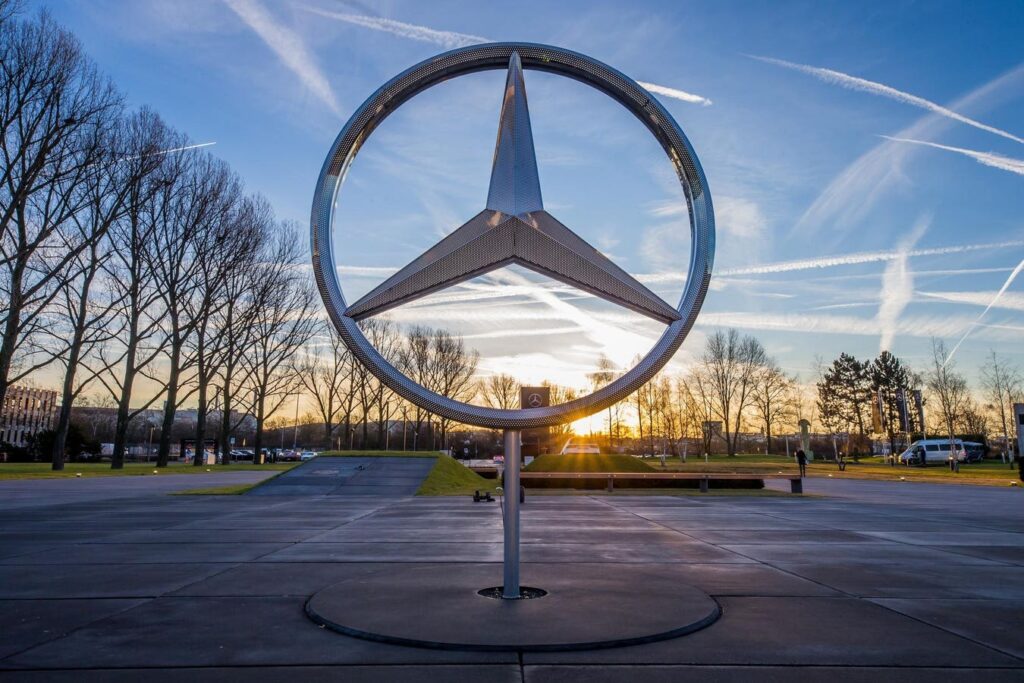 Automakers Fall As Tariffs Threaten Europe’s Largest Economy