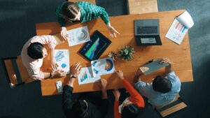 4 Ways To Bootstrap An SaaS Business Without Overspending