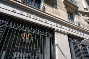 Central Banks Can Learn From Stablecoins. Lesson 1: They Are Not CBDCs